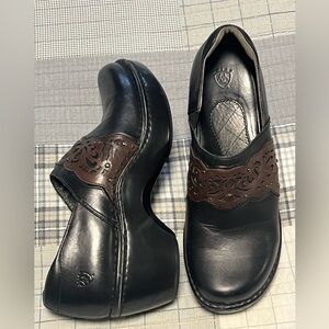 Ariat Tambour Black Brown Leather Studded
Clogs Mule Slip-on Women's Sz 10